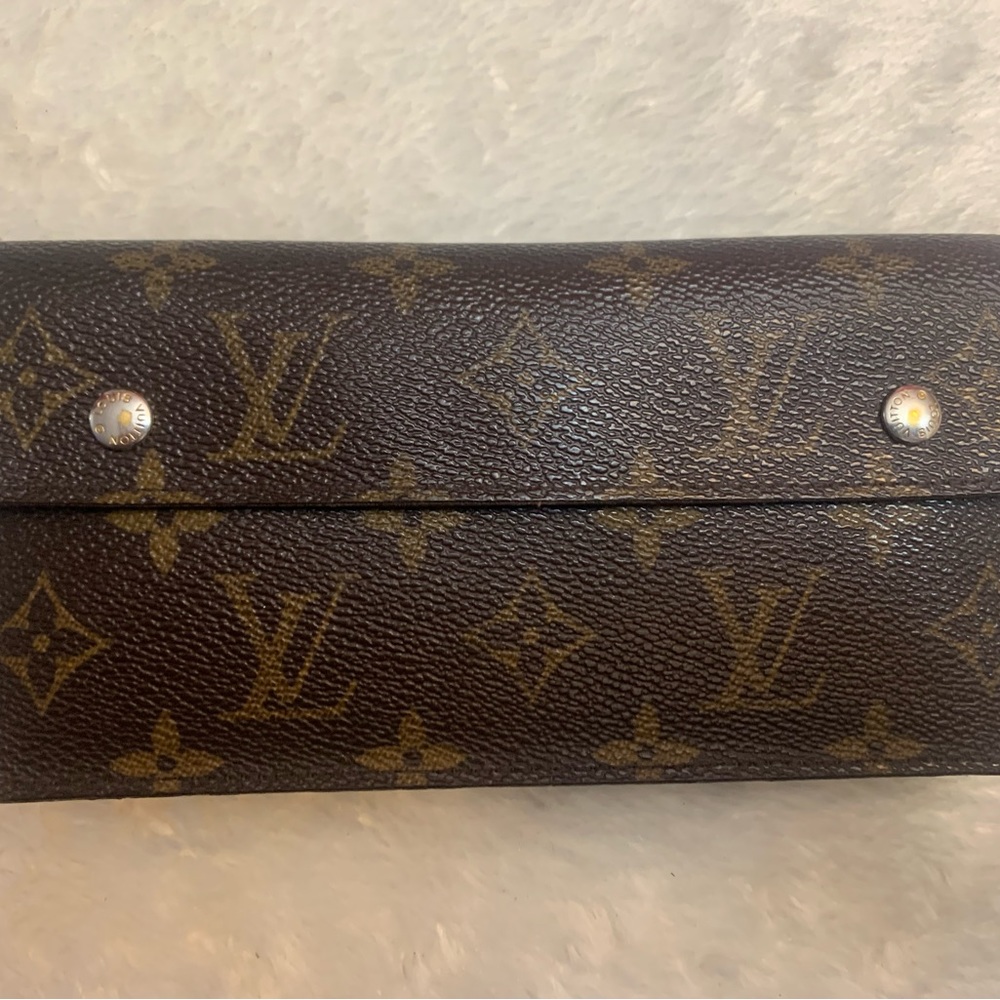 Authentic LV long wallet